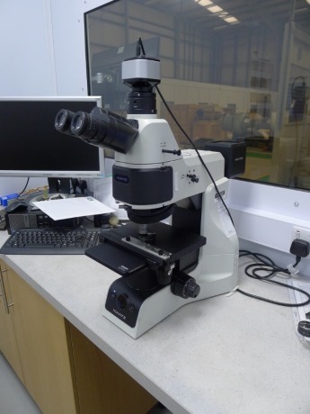 Huvitz Metallurgical Microscope Model HR3RF