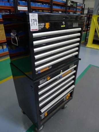 Halfords Industrial 6 drawer roller tool cabinet with Halfords Industrial 6 drawer top box including contents
