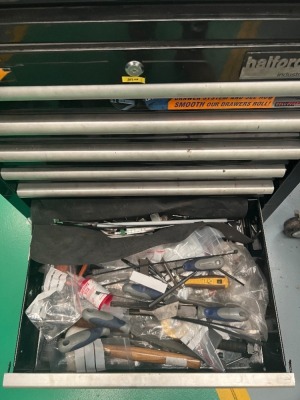 Halfords Industrial 6 drawer roller tool cabinet with Halfords Industrial 6 drawer top box including contents - 13