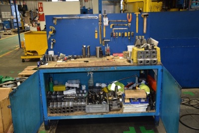 Doosan S700 slant bed CNC Lathe with integrated filter mist system, workbench and a quantity of tooling S/N LSH 1012 (2006) (A Method Statement and Risk Assessment must be provided, reviewed and approved by the Auctioneer prior to any removal work commenc - 6
