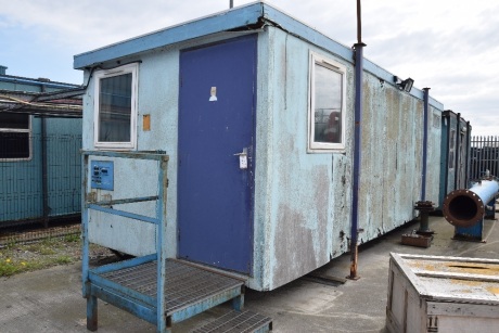 24ft jack-leg site cabin with services and contents (Yard)