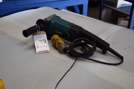 Makita 9015B, 110 volt angle grinder (Quality clinic)