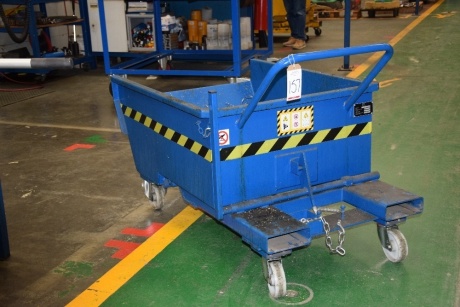 Unbranded 600KG capacity tipping skip (Bay 2)