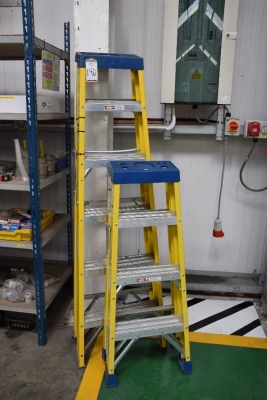 Engex 5 rise electricians stepladder and a 3 rise similar (Packing)