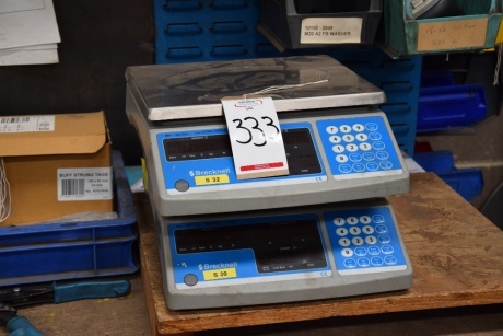 2 Brecknell B130 6KG capacity digital weigh scales (Stores)