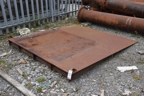 Steel checker plate ramp 185cm x 200cm (Yard)