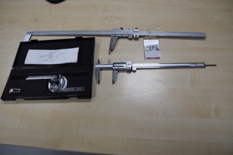 Mitutoyo 30 cm digital caliper, Mitutoyo 60cm caliper and a Mitutoyo universal bevel protractor (Quality clinic)