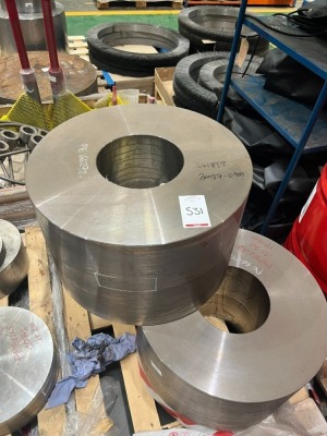 3 14"ns CL2500 Hub Forging ASTM A694 F65 M/C Finish OD 580mm x ID 235mm x 360mm Thk.NACE MR-01-75 / ISO15156, Certs EN 10204 3.1