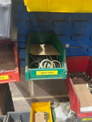 Assortment of various size bonded seals - 5