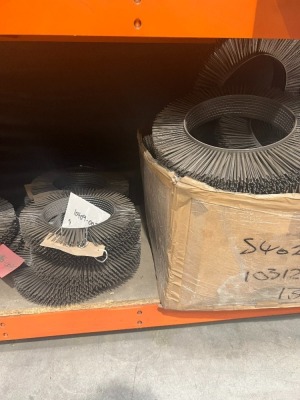 2 tiers of steel brushes - 3