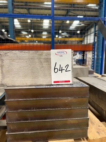 Pallet to include mainly A4 316 steel billets, also containing 12 billets of duplex steel