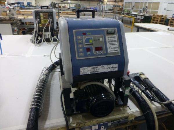 Nordson Durablue 4L hot glue machine s/n NC14M26790 with 2x Nordson AD-41 hand held dispensers and BEA pneumatic stapler