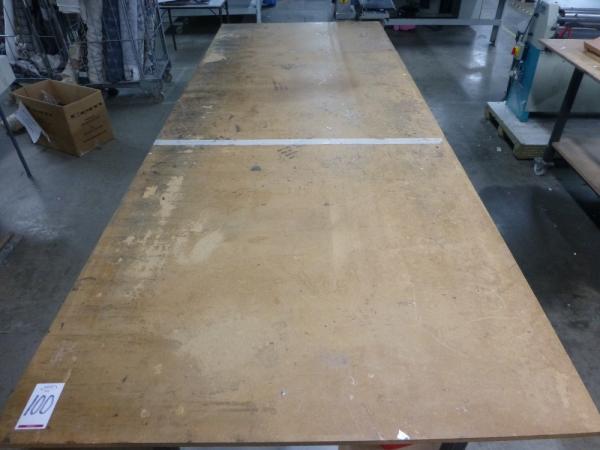 3320 mm x 1220 mm x 940 mm mobile layup table