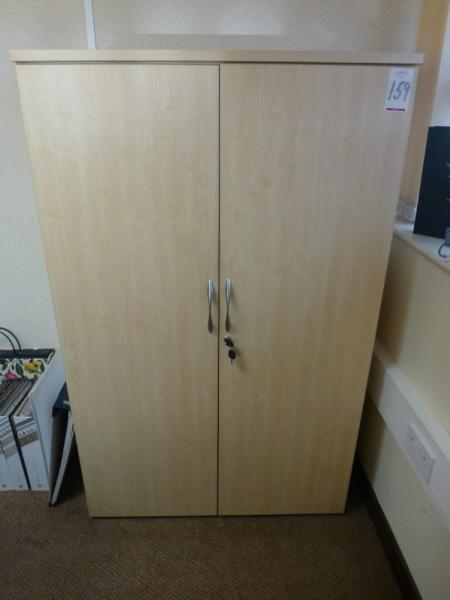 990 mm x 500 mm x 1600 mm light oak effect double door cupboard