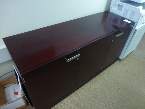1600 mm x 520 mm x 800 mm mahogany effect 3 draw low cupboard