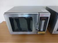2x Amana commerical radarrange RFS 511MP microwave oven - 2