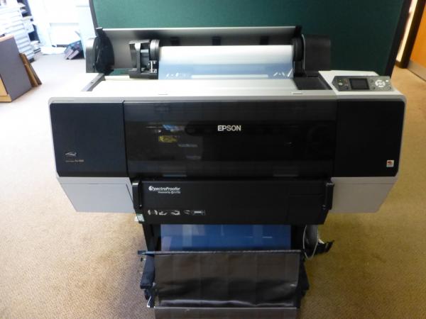 Epson Stylus Pro 7900 wide format printer s/n KJHE016199 with spectroproofer unit