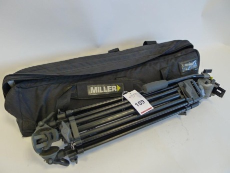 Miller Tripod with DS20 Head with Soft Carry Bag